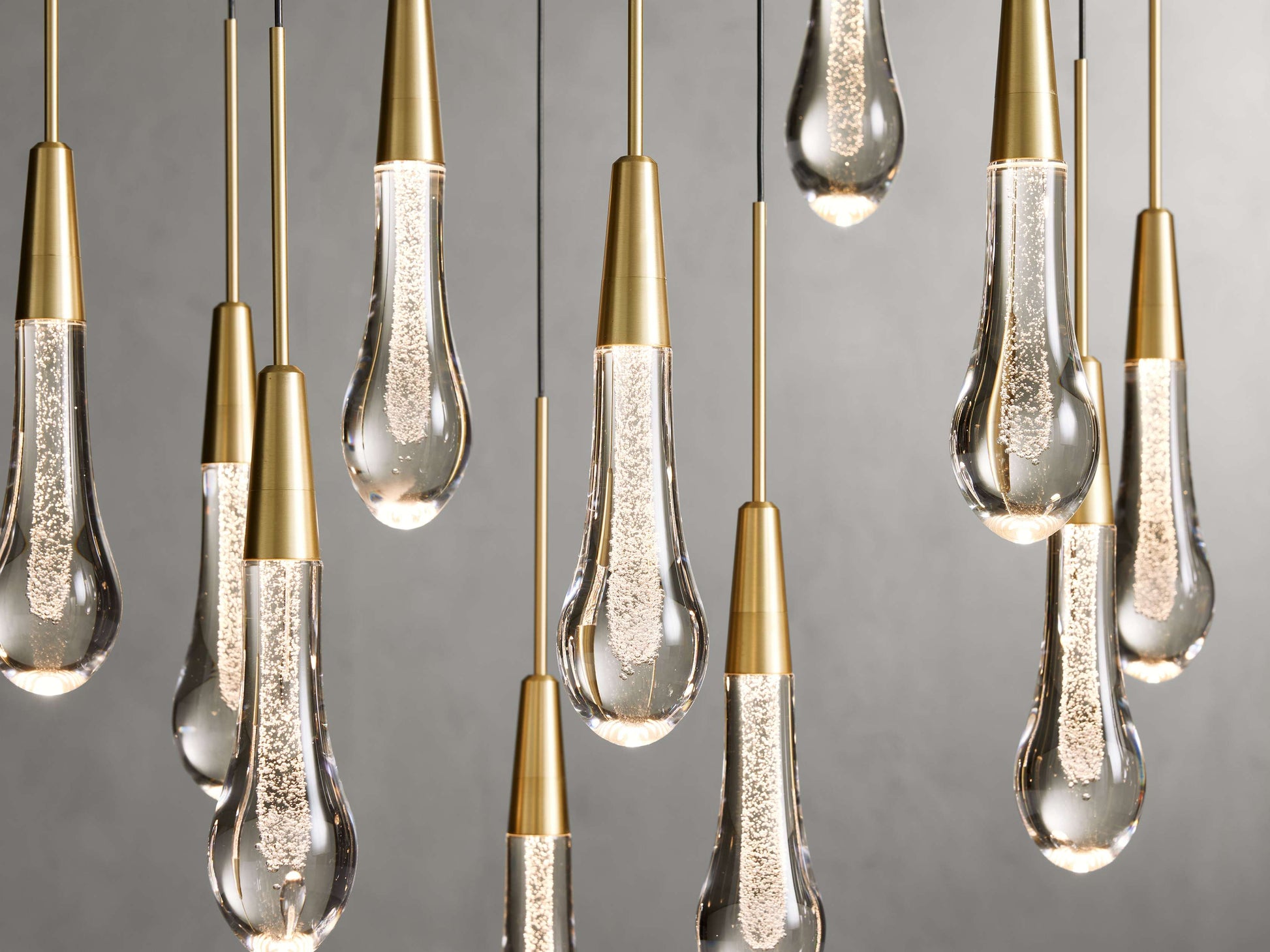Soltaire Linear Chandelier 37" 50" 60" 70" 87" 120" | Lamer Lighting (26)