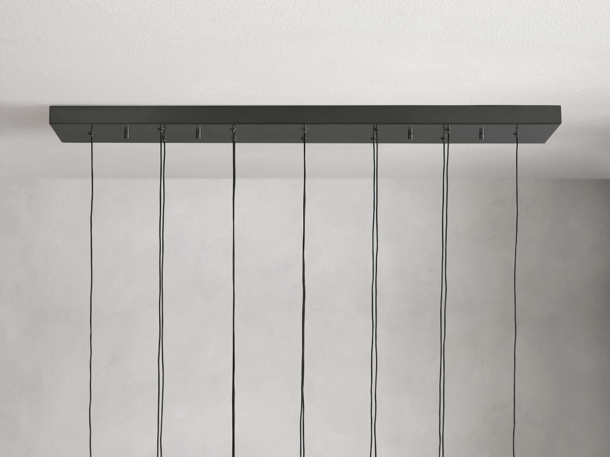 Soltaire Linear Chandelier 37" 50" 60" 70" 87" 120" | Lamer Lighting (29)