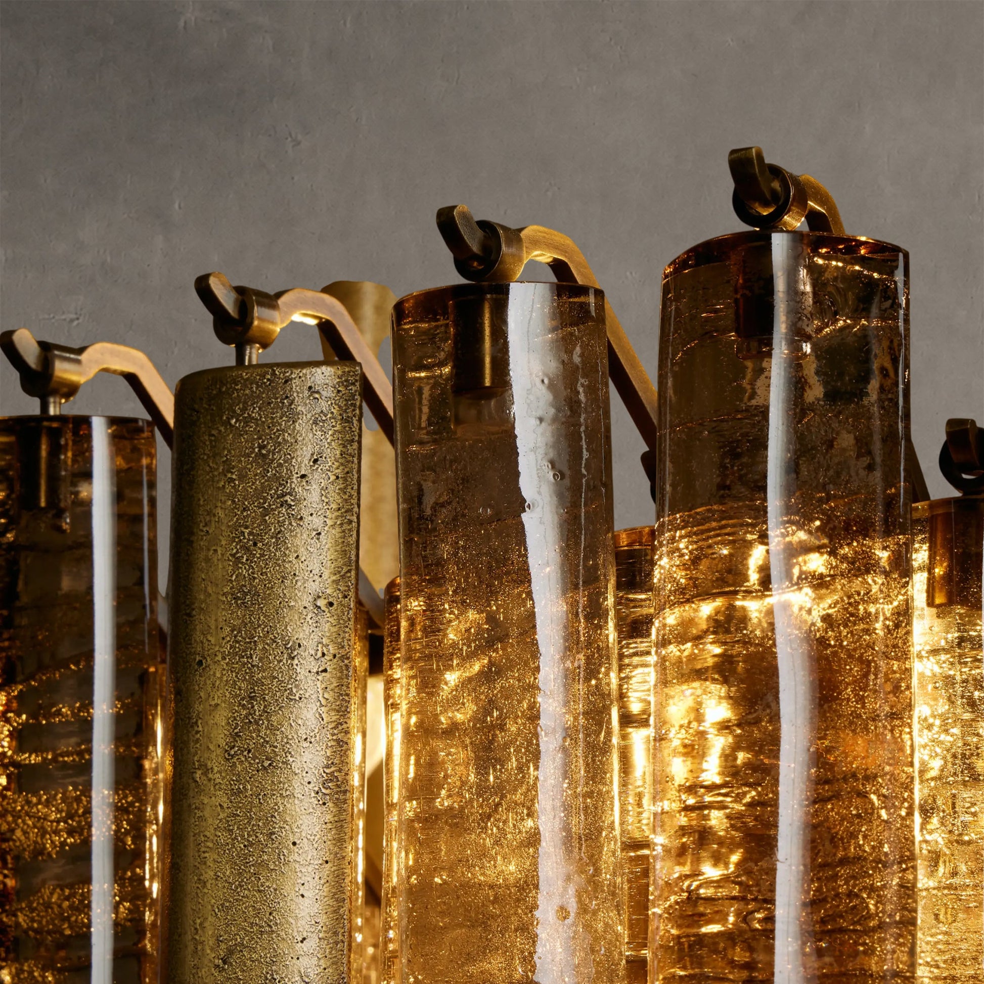 Neve Linear Chandelier | Lamer Lighting (9)