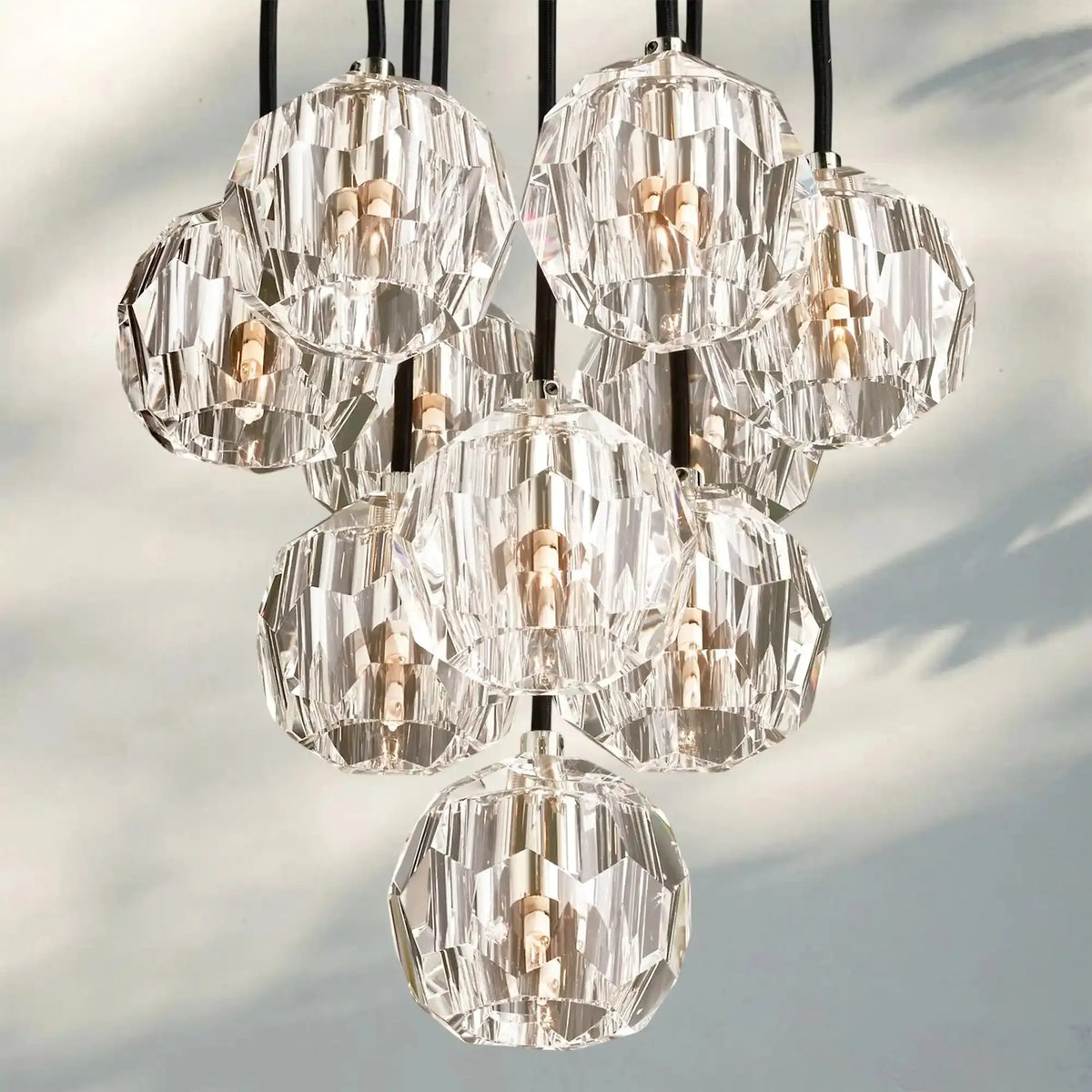 Bouble De Crystal Round Cluster Chandelier-Lamerlighting