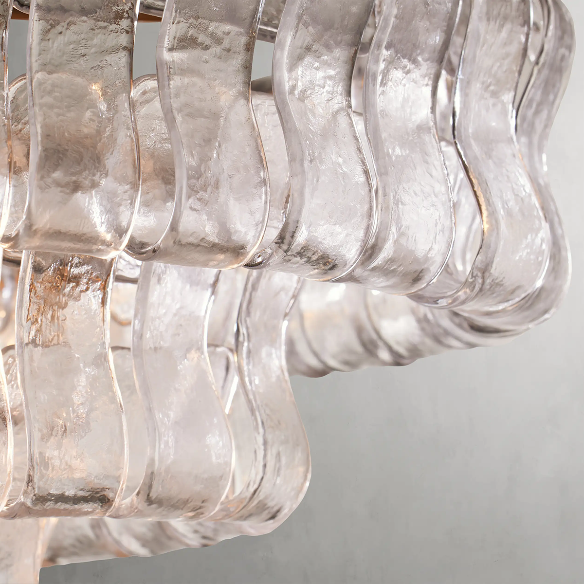 Lamer Lighting Veridian Oval Chandelier 54''65'' - Background Shot