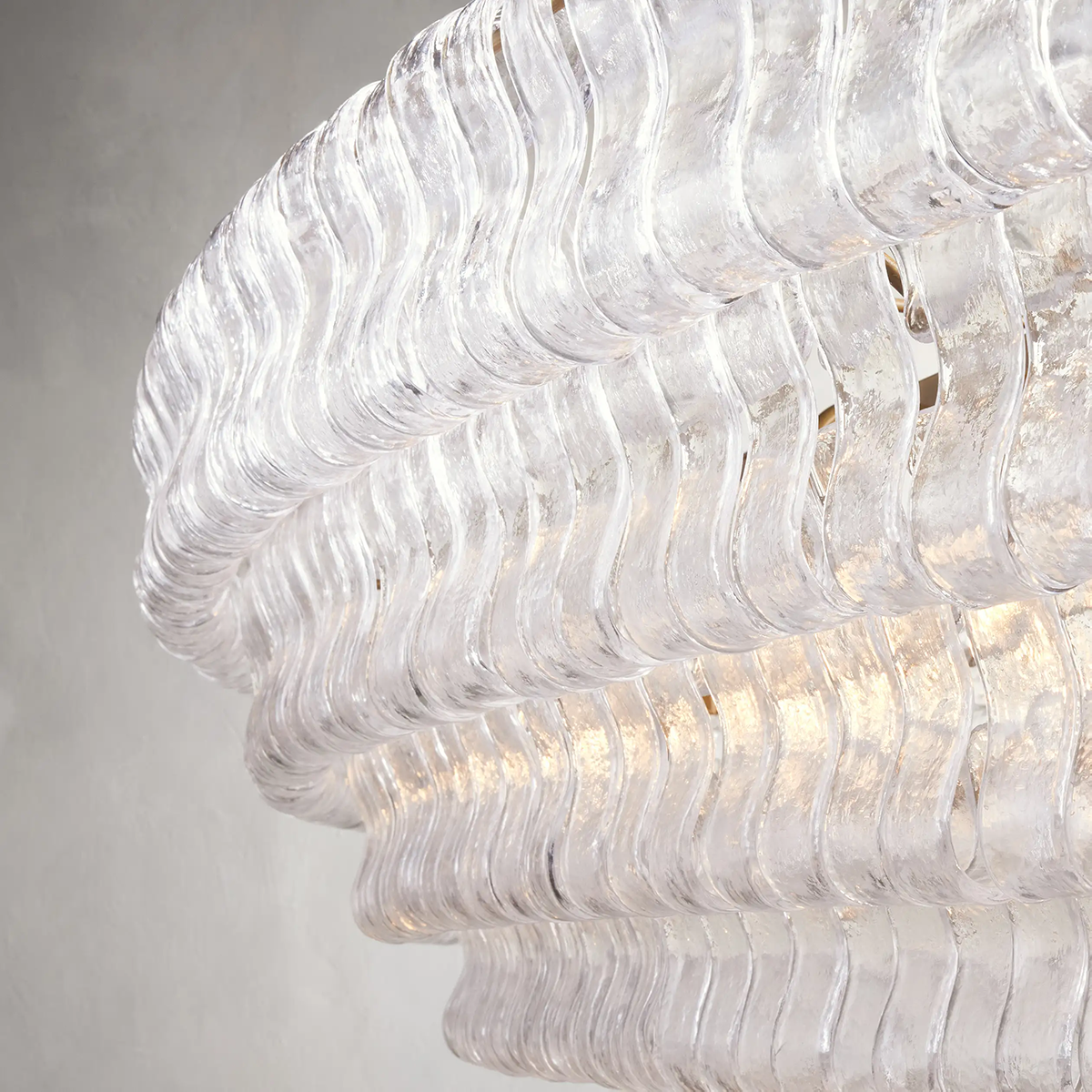 Lamer Lighting Veridian Oval Chandelier 54''65'' - Background Shot