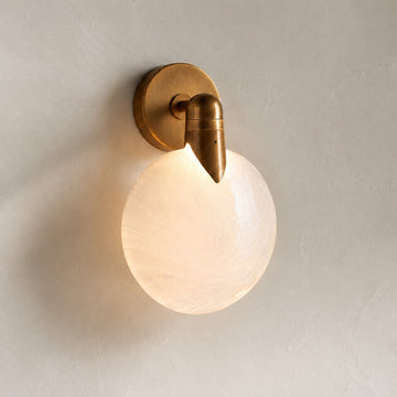 Lyla Sconce